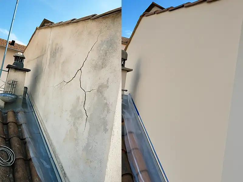 Rebouchage des fissures de facade - Renovation Sud Images côte à côte d'un mur de bâtiment : la gauche montre une façade endommagée avec de multiples fissures importantes, tandis que la droite met en évidence une surface lisse et fraîchement peinte après le rebouchage des fissures de façade.